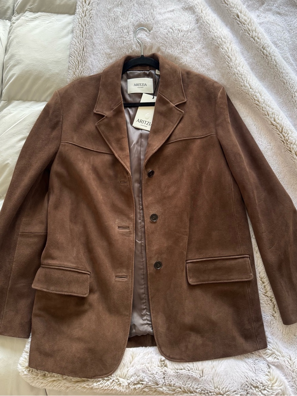 Aritzia Women’s Brown Suede Blazer - Picture 8 of 8